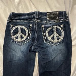 Miss Me Skinny Jeans size 29 - Rhinestone Peace Sign